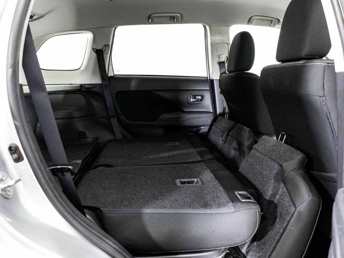 Mitsubishi Outlander с пробегом — 2018 год. Фото: #15