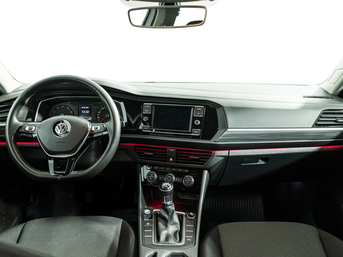 Volkswagen Jetta с пробегом — 2020 год. Фото: #12