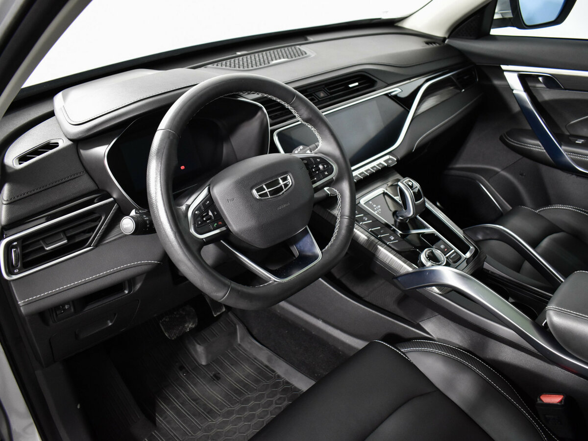 Geely Atlas Pro с пробегом — 2022 год. Фото: #8