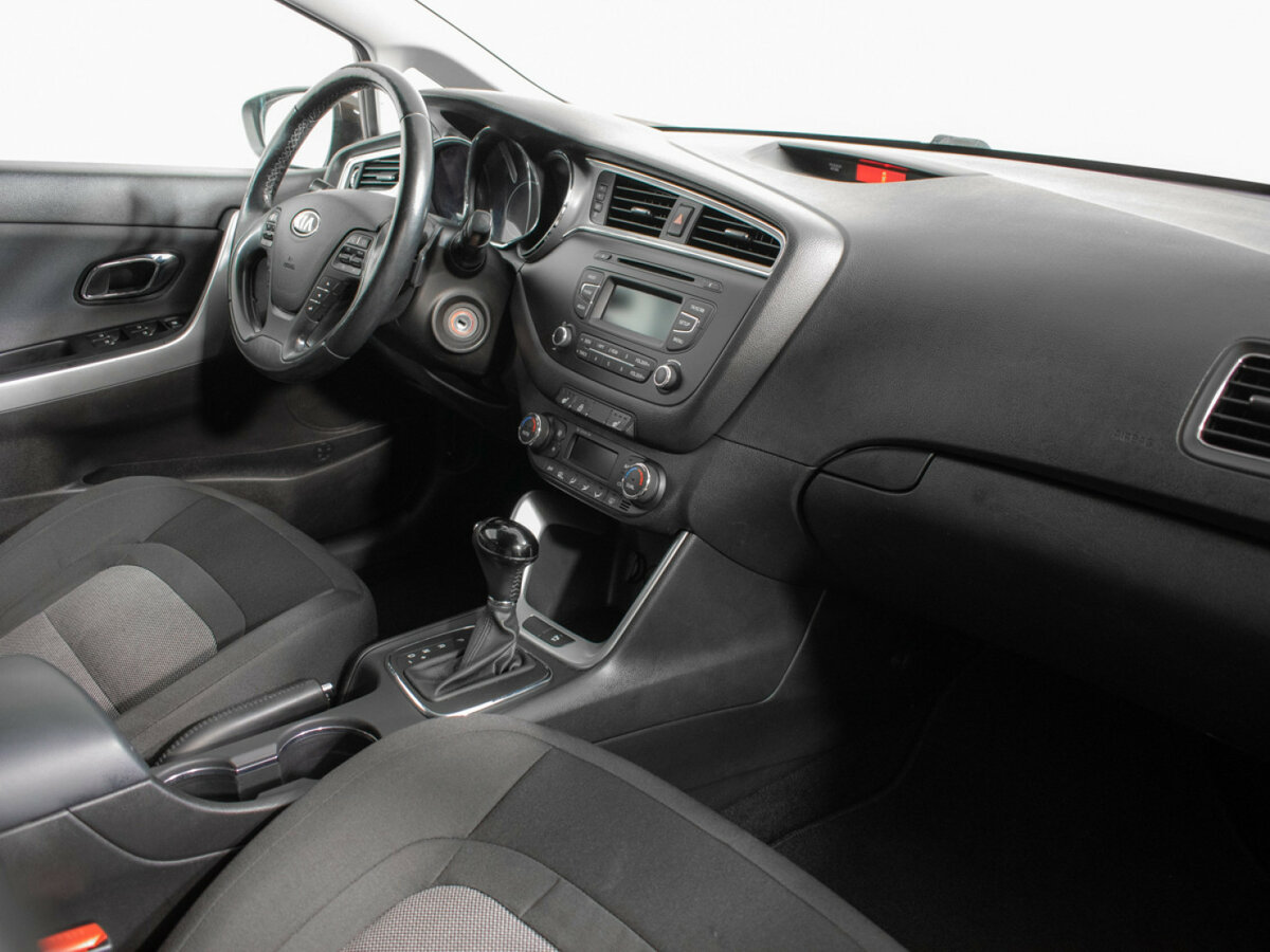 Kia Ceed с пробегом — 2016 год. Фото: #8