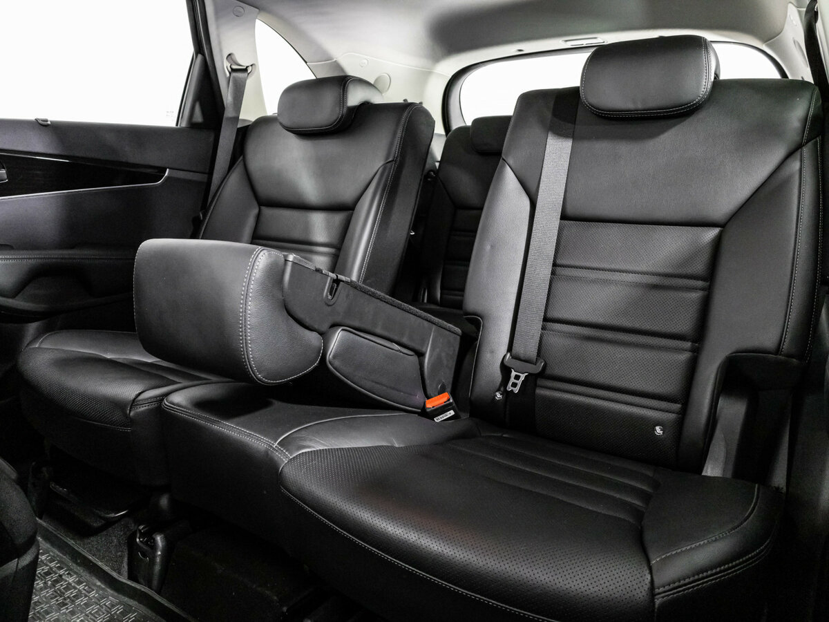 Kia Sorento с пробегом — 2018 год. Фото: #22