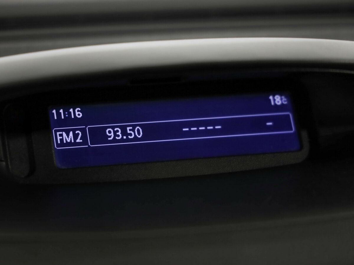 Renault Fluence с пробегом — 2014 год. Фото: #10