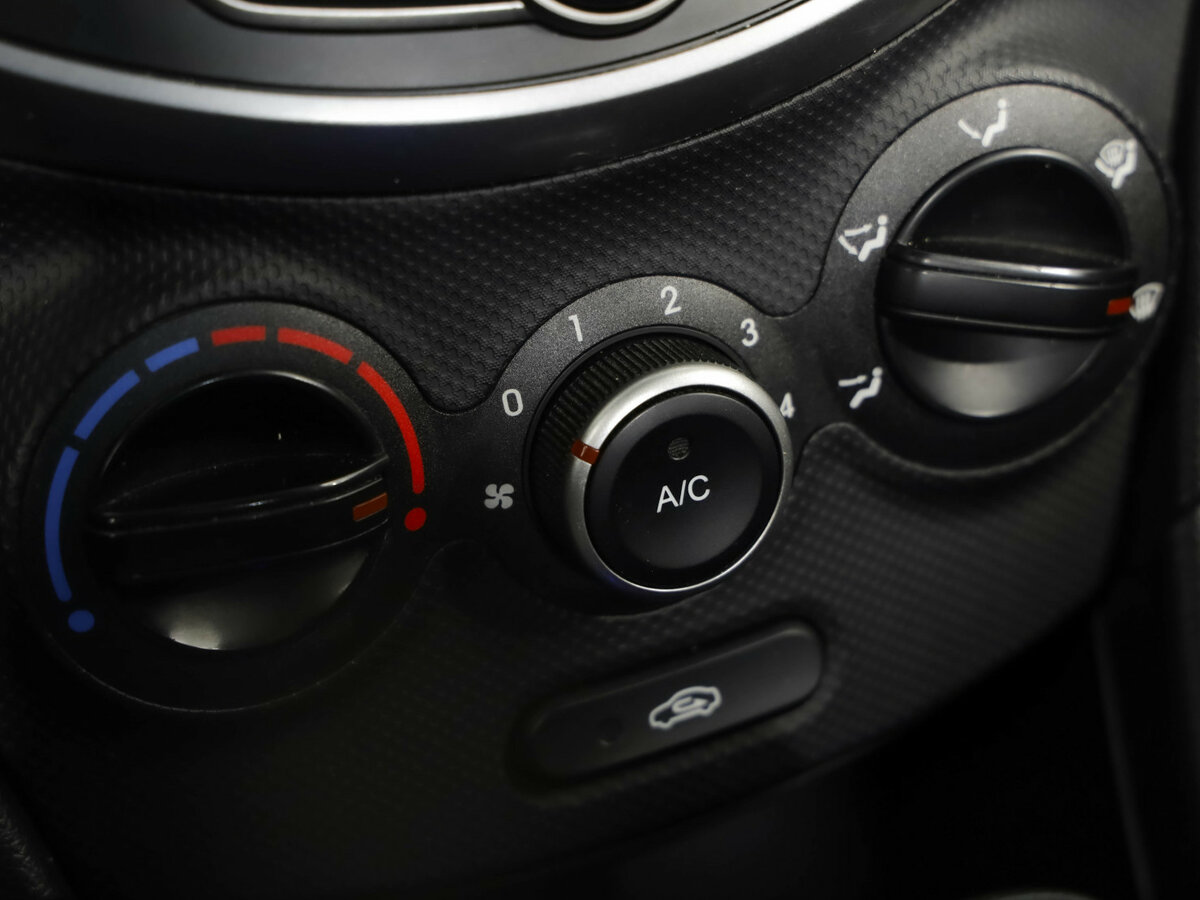 Hyundai Solaris с пробегом — 2016 год. Фото: #13