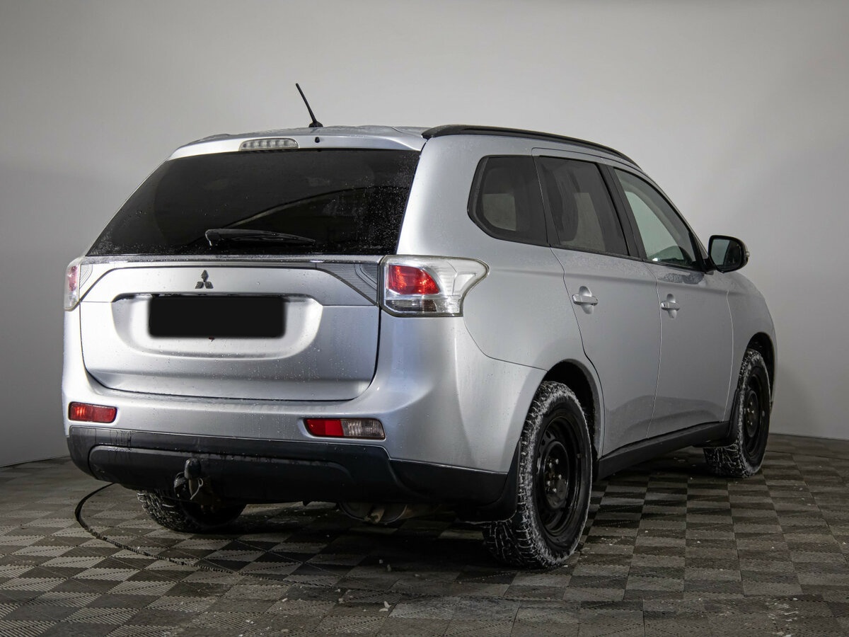 Mitsubishi Outlander с пробегом — 2013 год. Фото: #3