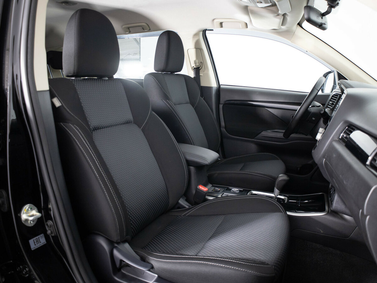 Mitsubishi Outlander с пробегом — 2020 год. Фото: #7