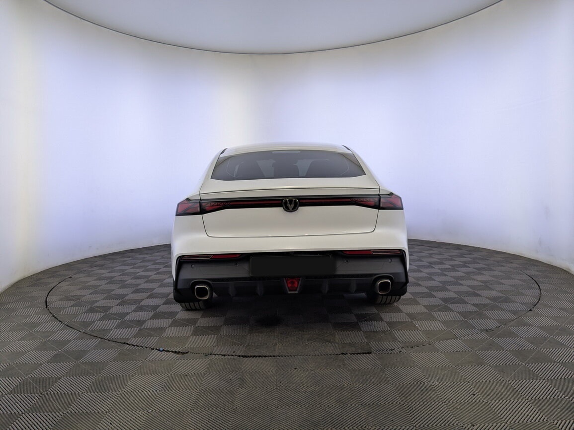 Changan UNI-V с пробегом — 2023 год. Фото: #5