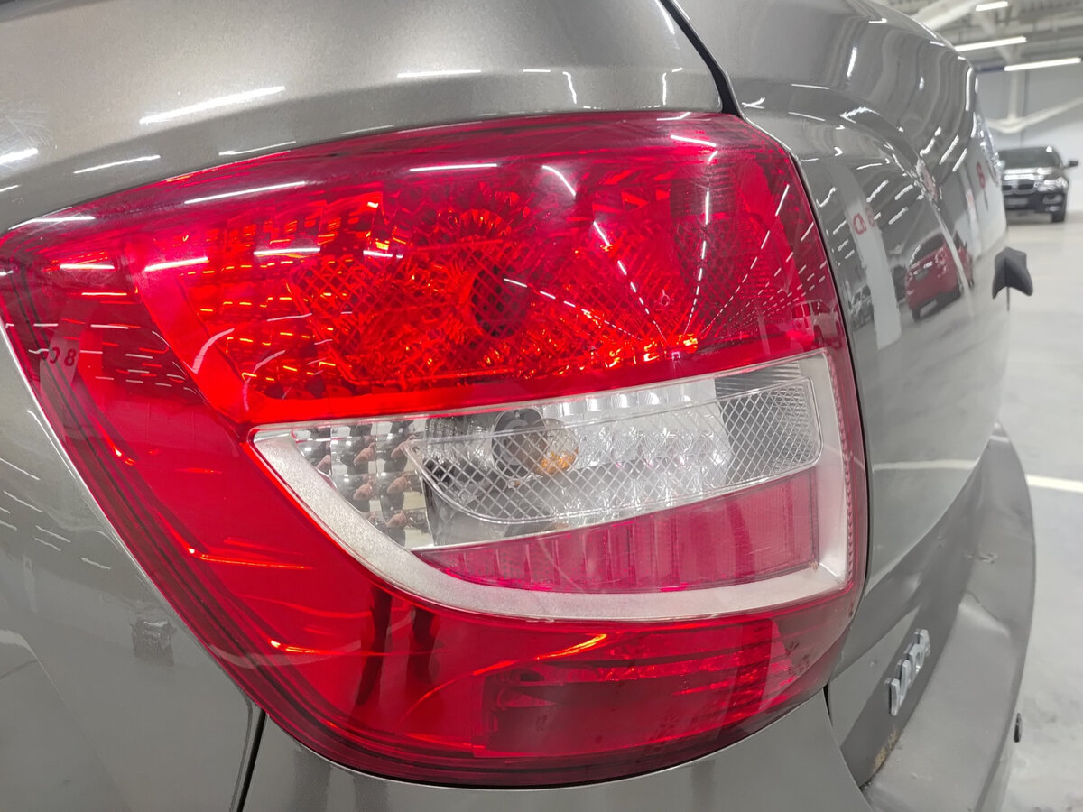 Lada (ВАЗ) Granta с пробегом — 2013 год. Фото: #8