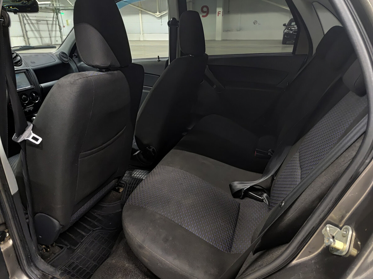 Lada (ВАЗ) Granta с пробегом — 2013 год. Фото: #11