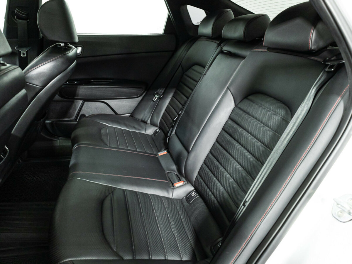 Kia Optima с пробегом — 2018 год. Фото: #9