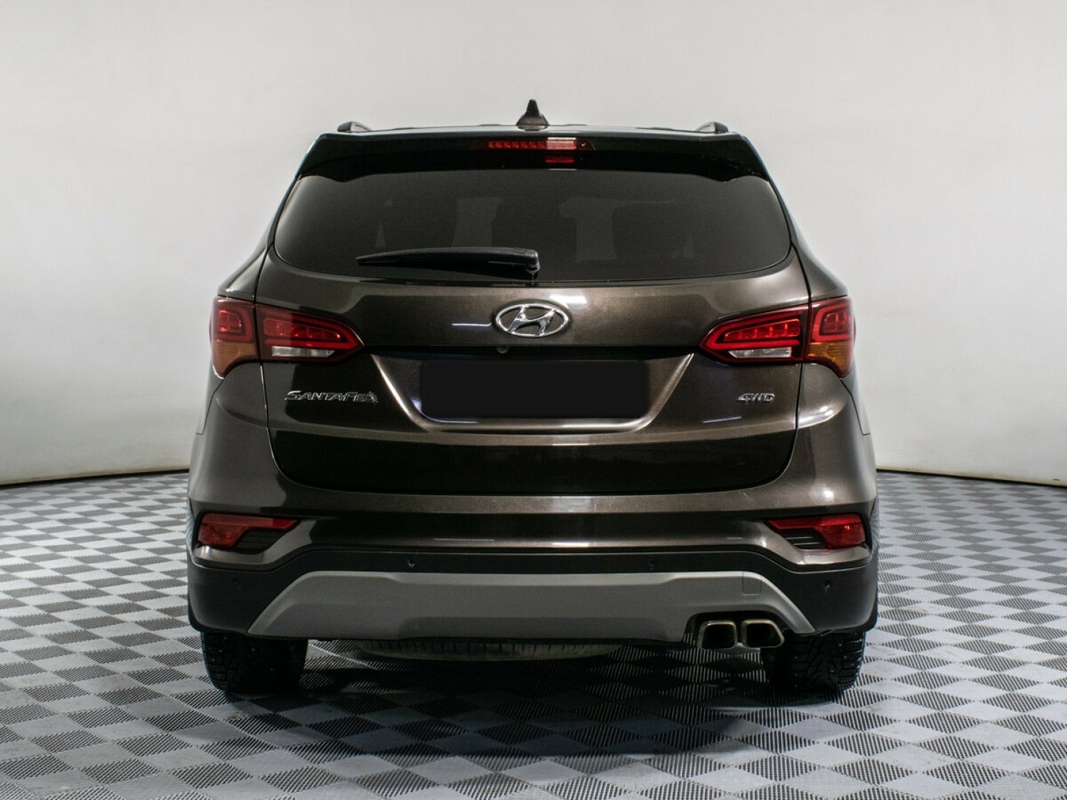 Hyundai Santa Fe с пробегом — 2017 год. Фото: #4