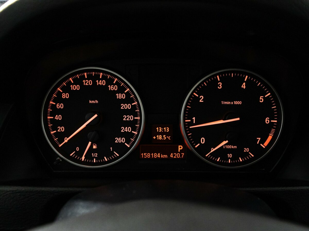 BMW X1 с пробегом — 2013 год. Фото: #11