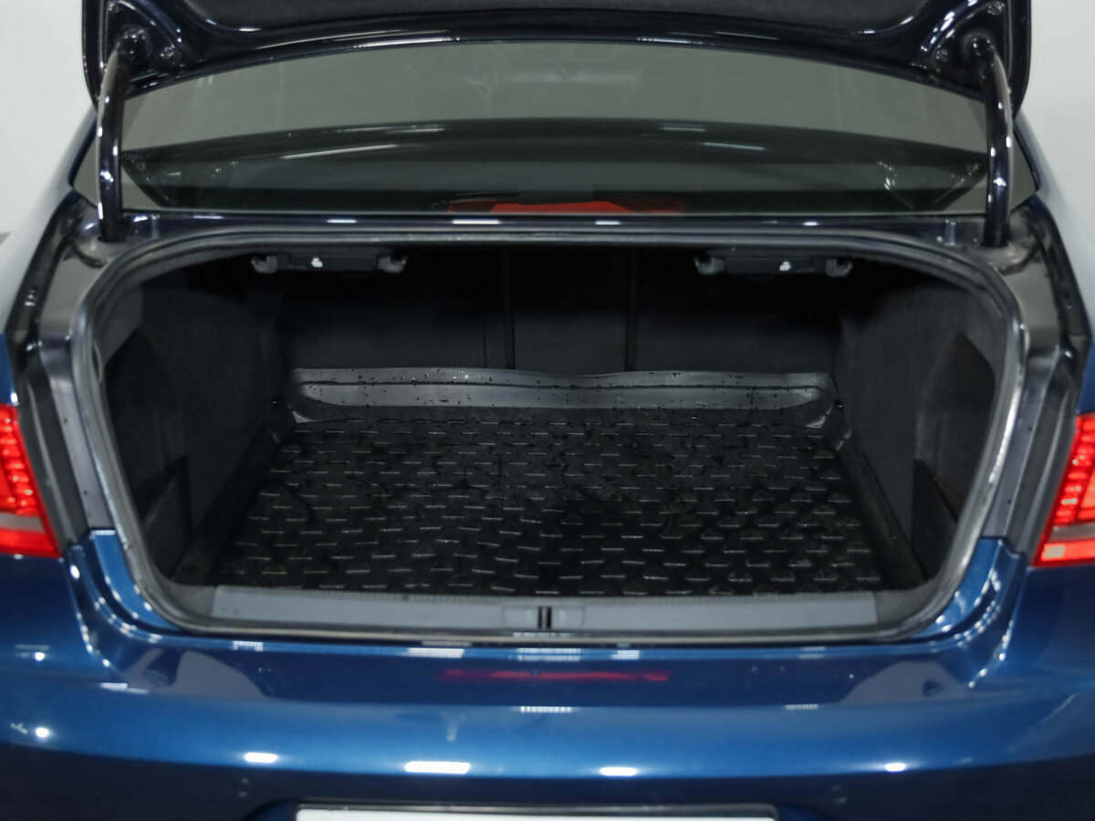 Volkswagen Passat с пробегом — 2014 год. Фото: #33