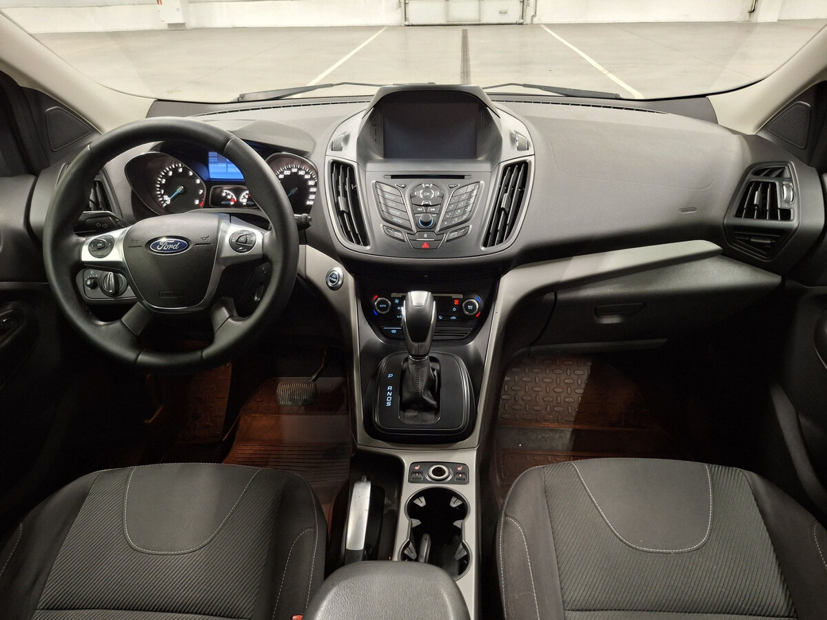 Ford Kuga с пробегом — 2013 год. Фото: #13