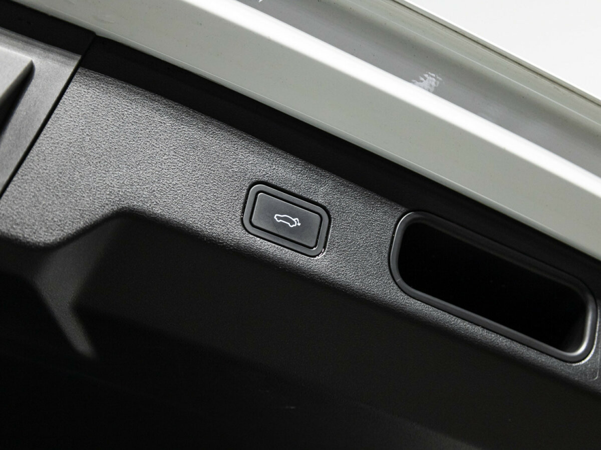 Geely Atlas с пробегом — 2024 год. Фото: #17