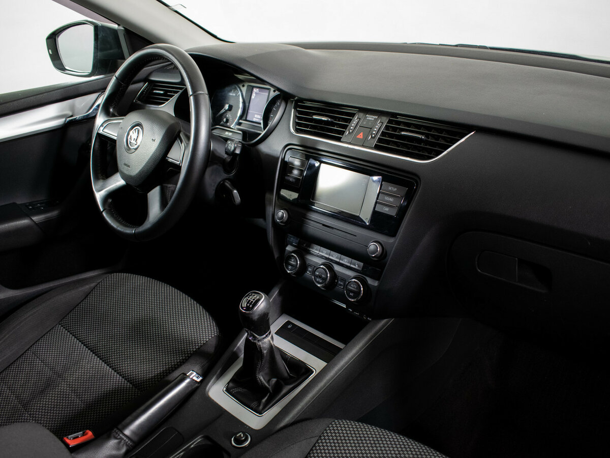 Skoda Octavia с пробегом — 2014 год. Фото: #7