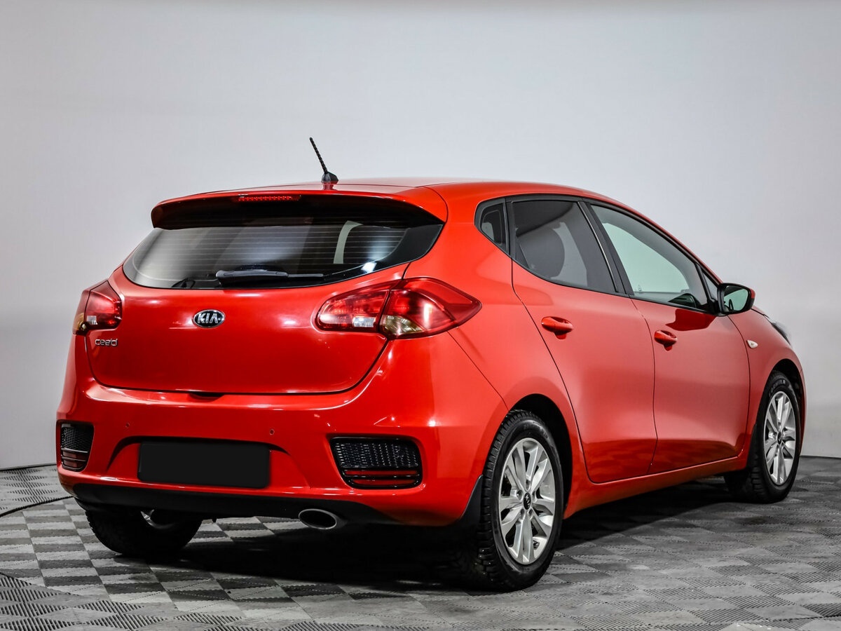 Kia Ceed с пробегом — 2016 год. Фото: #3