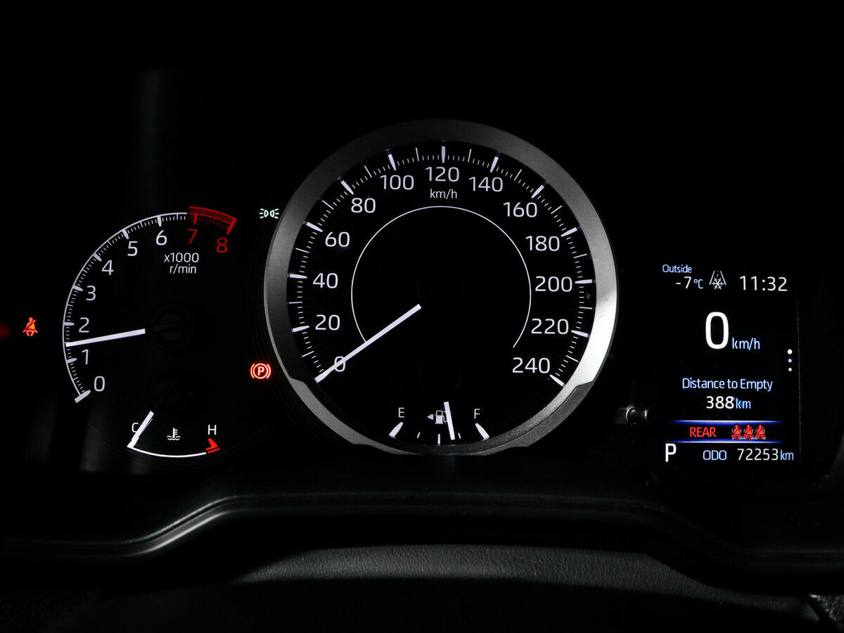 Toyota Corolla с пробегом — 2021 год. Фото: #8