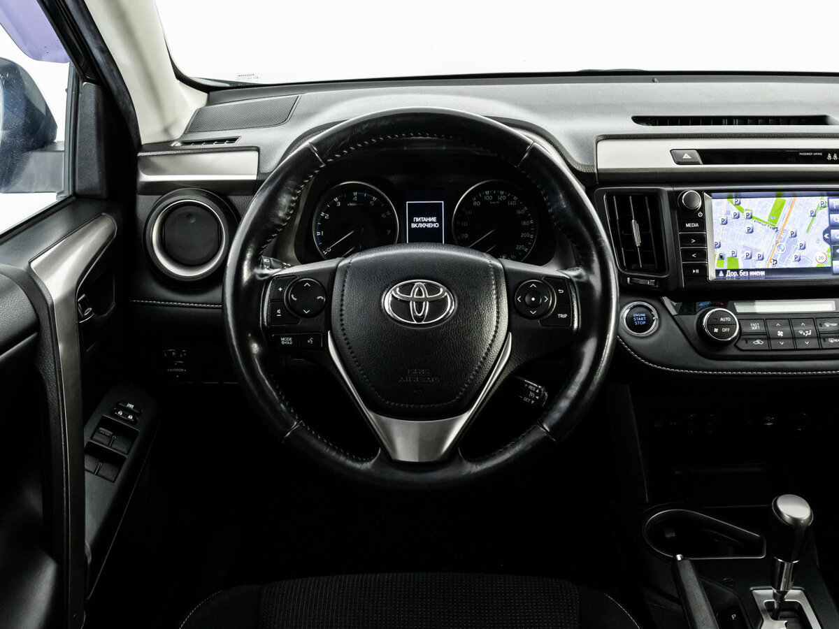 Toyota RAV4 с пробегом — 2018 год. Фото: #8