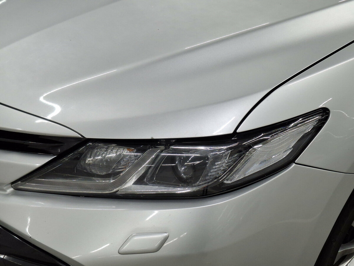 Toyota Camry с пробегом — 2018 год. Фото: #15