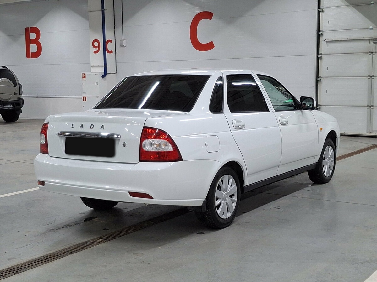 Lada (ВАЗ) Priora с пробегом — 2017 год. Фото: #4